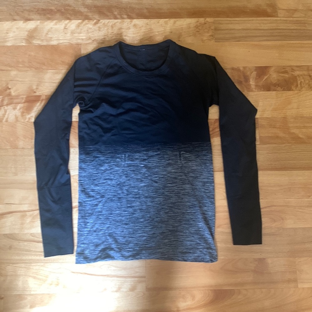 Lululemon black and gray long sleeve
